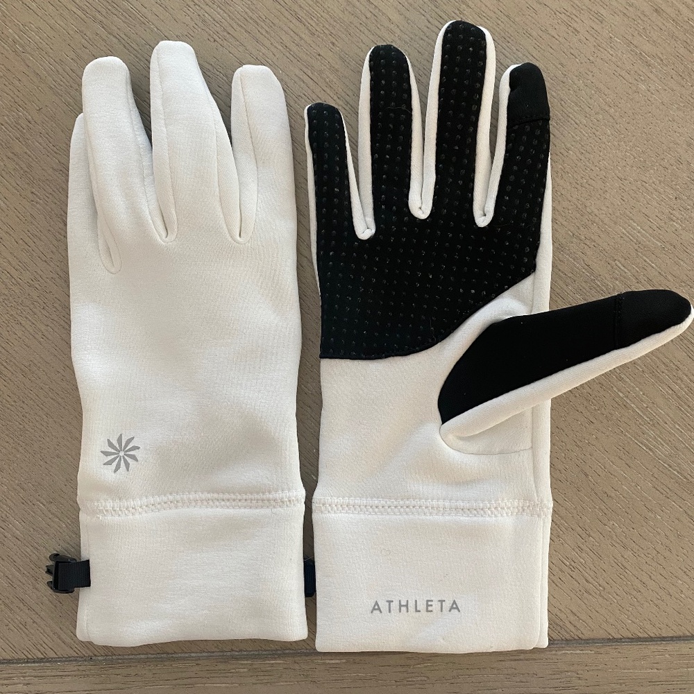 ATHLETA WHITE WINTER GLOVES